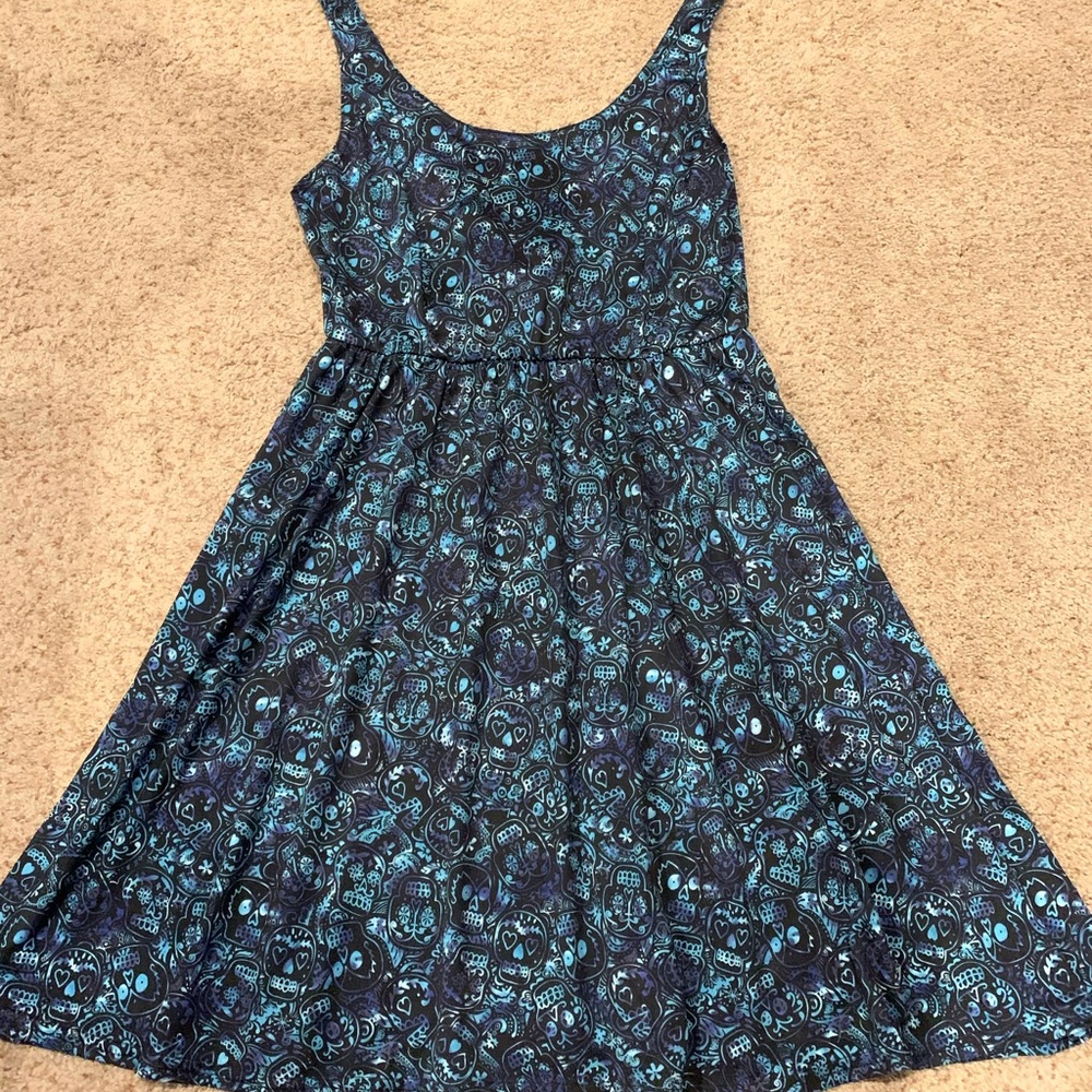 Hot Topic sugar skull strappy back skater dress M